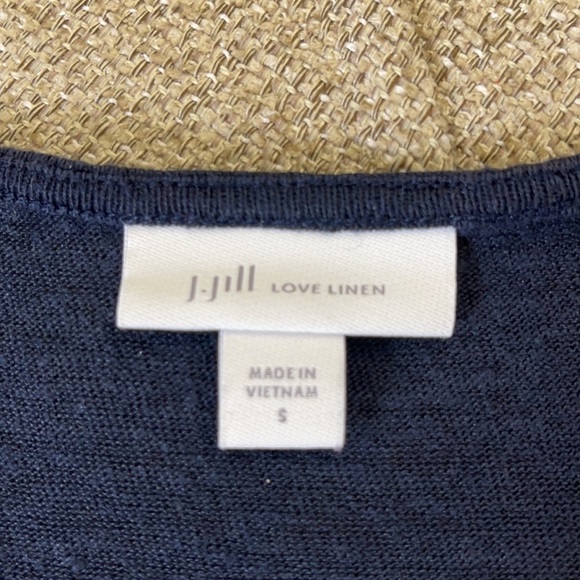 💕J.Jill Love Linen Blue Half Sleeve Top💕 - Picture 4 of 8